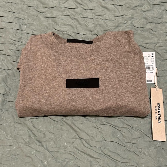 Fear of God Essentials Heather Grey T-shirt size M BNWT - Picture 8 of 8